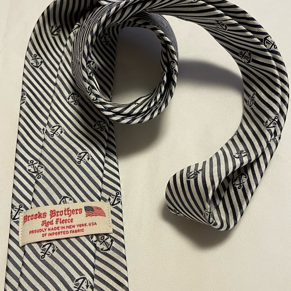 Brooks Brothers Red Fleece Tie